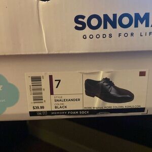 Young men dress shoes. Only worn twice!